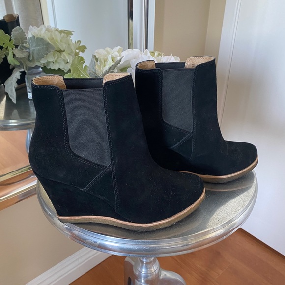 Half Wedge Boot - Picture 2 of 3